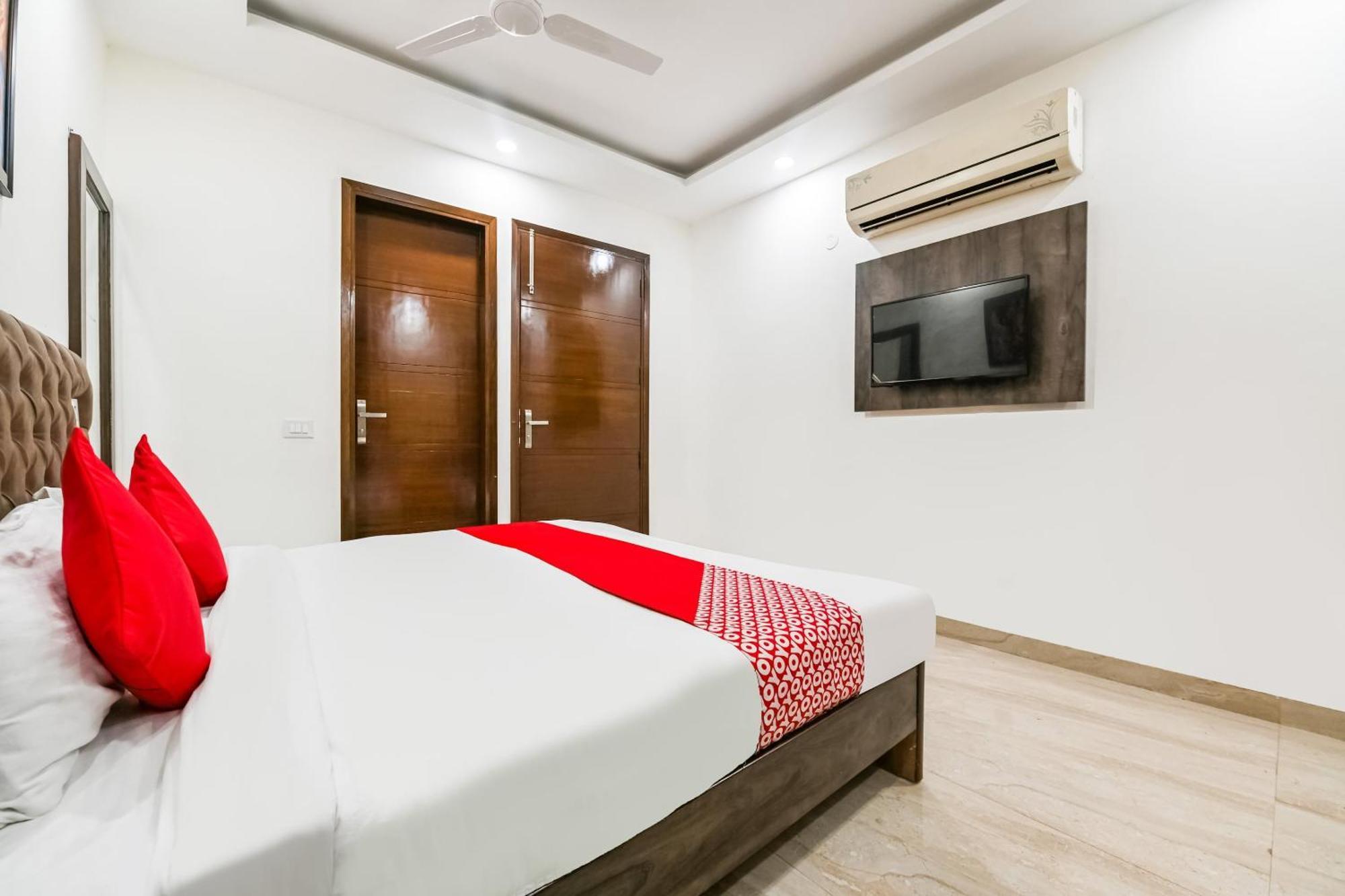 Hotel O Premium Rooms Chhatarpur New Delhi Bagian luar foto