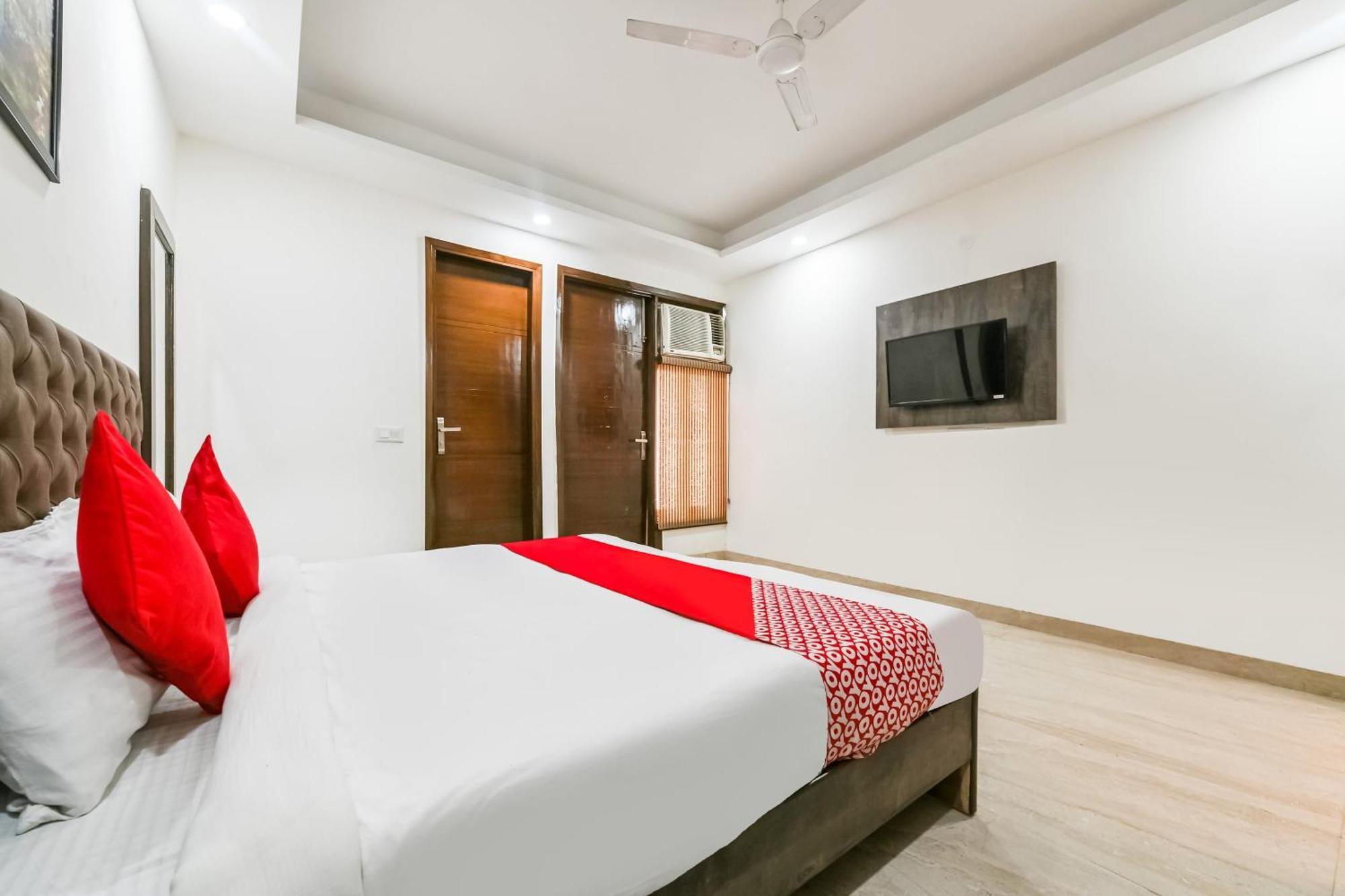 Hotel O Premium Rooms Chhatarpur New Delhi Bagian luar foto