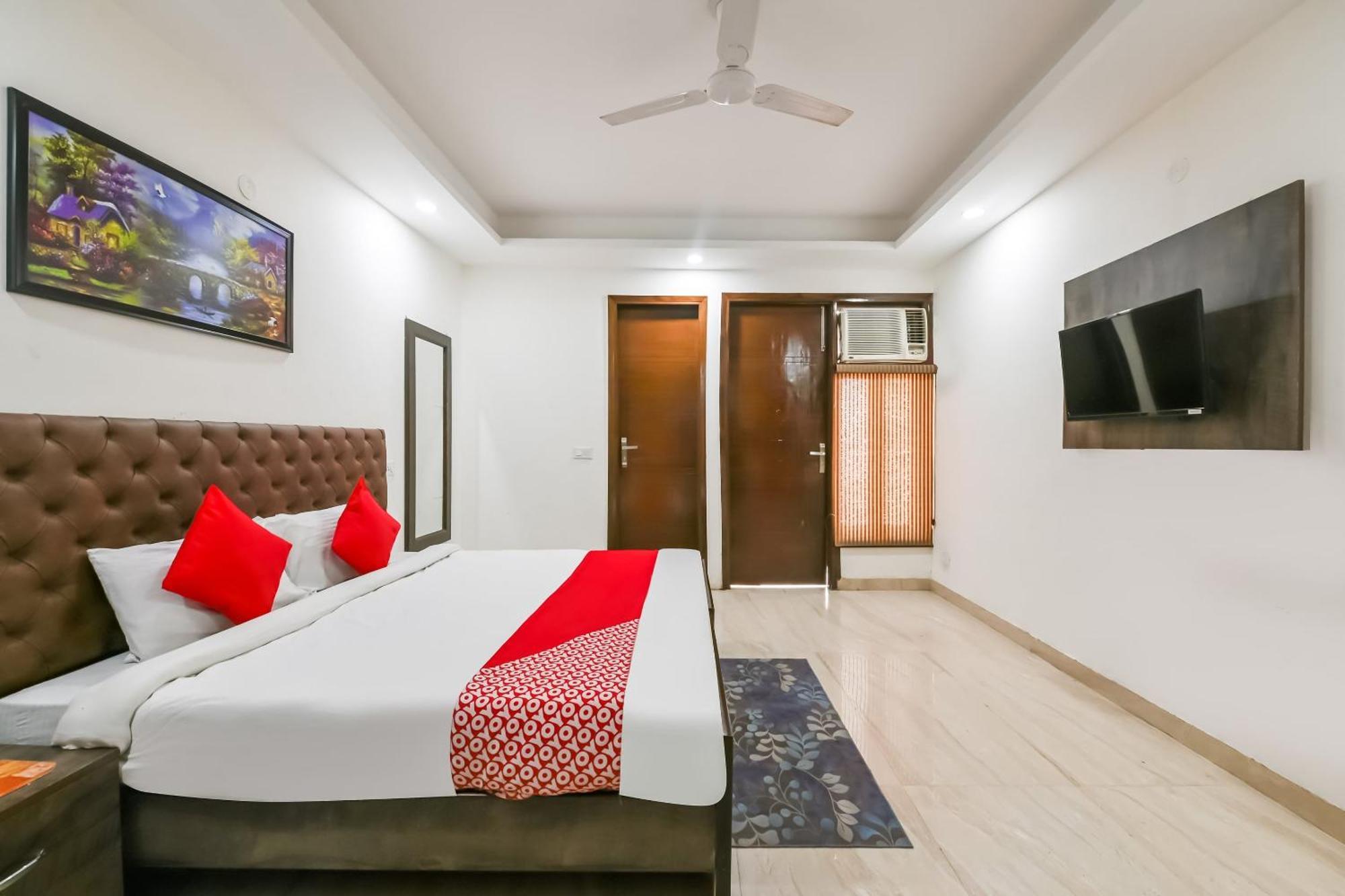 Hotel O Premium Rooms Chhatarpur New Delhi Bagian luar foto